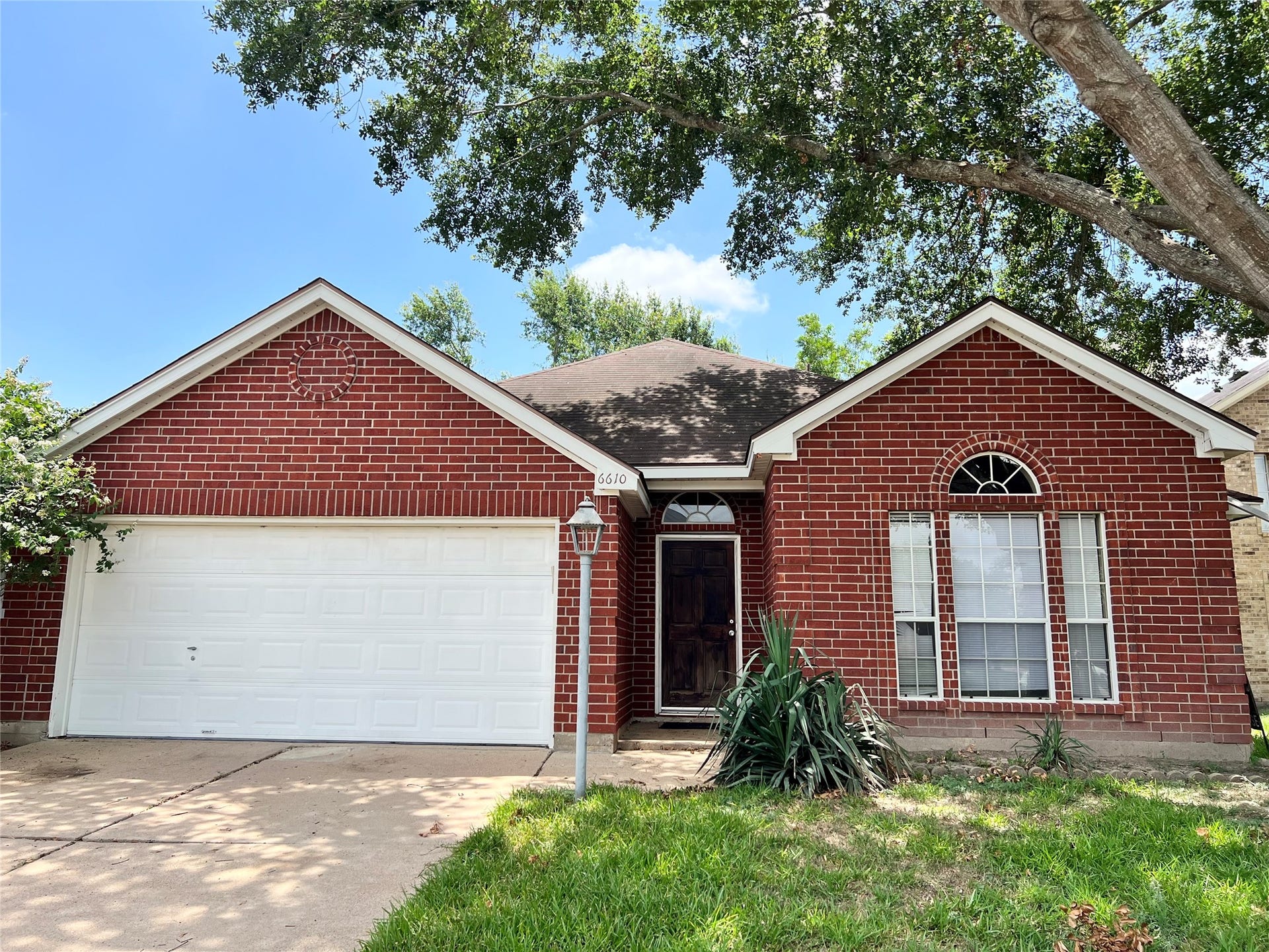 6610 Chantalle Drive, Katy, TX 77449 6610 Chantalle Drive, Katy, TX 77449