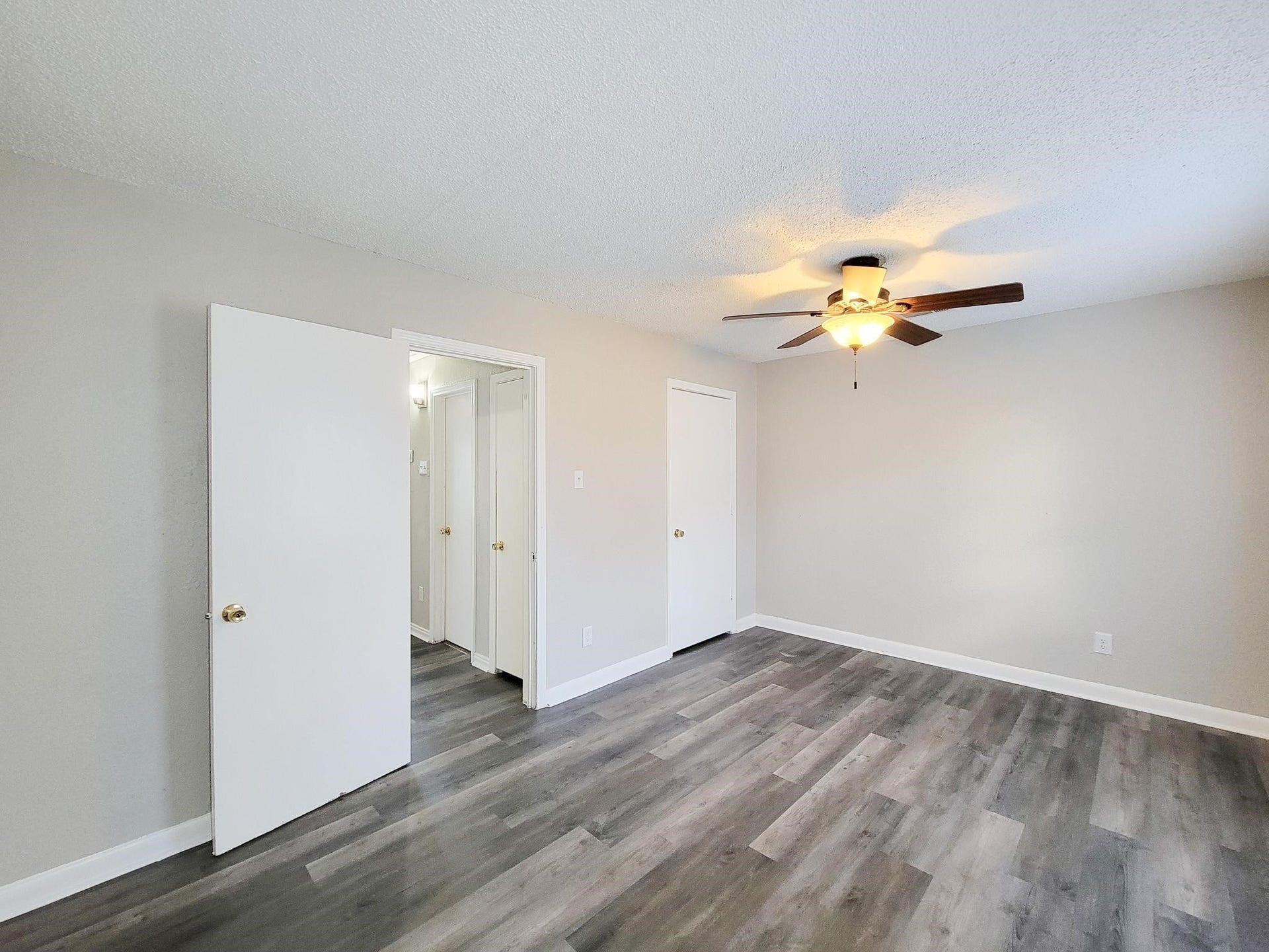 4817 Lawndale Street, La Marque, TX 77568 4817 Lawndale Street, La Marque, TX 77568