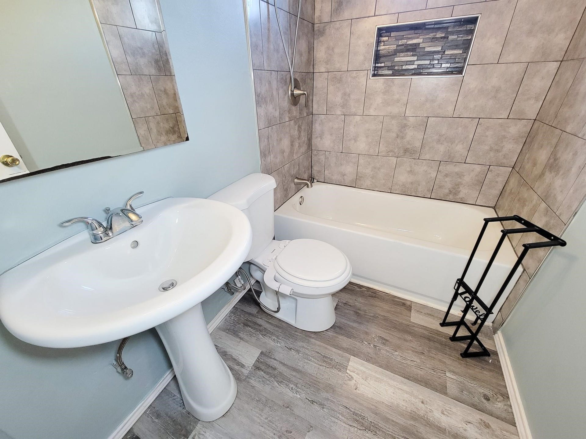 4817 Lawndale Street, La Marque, TX 77568 4817 Lawndale Street, La Marque, TX 77568