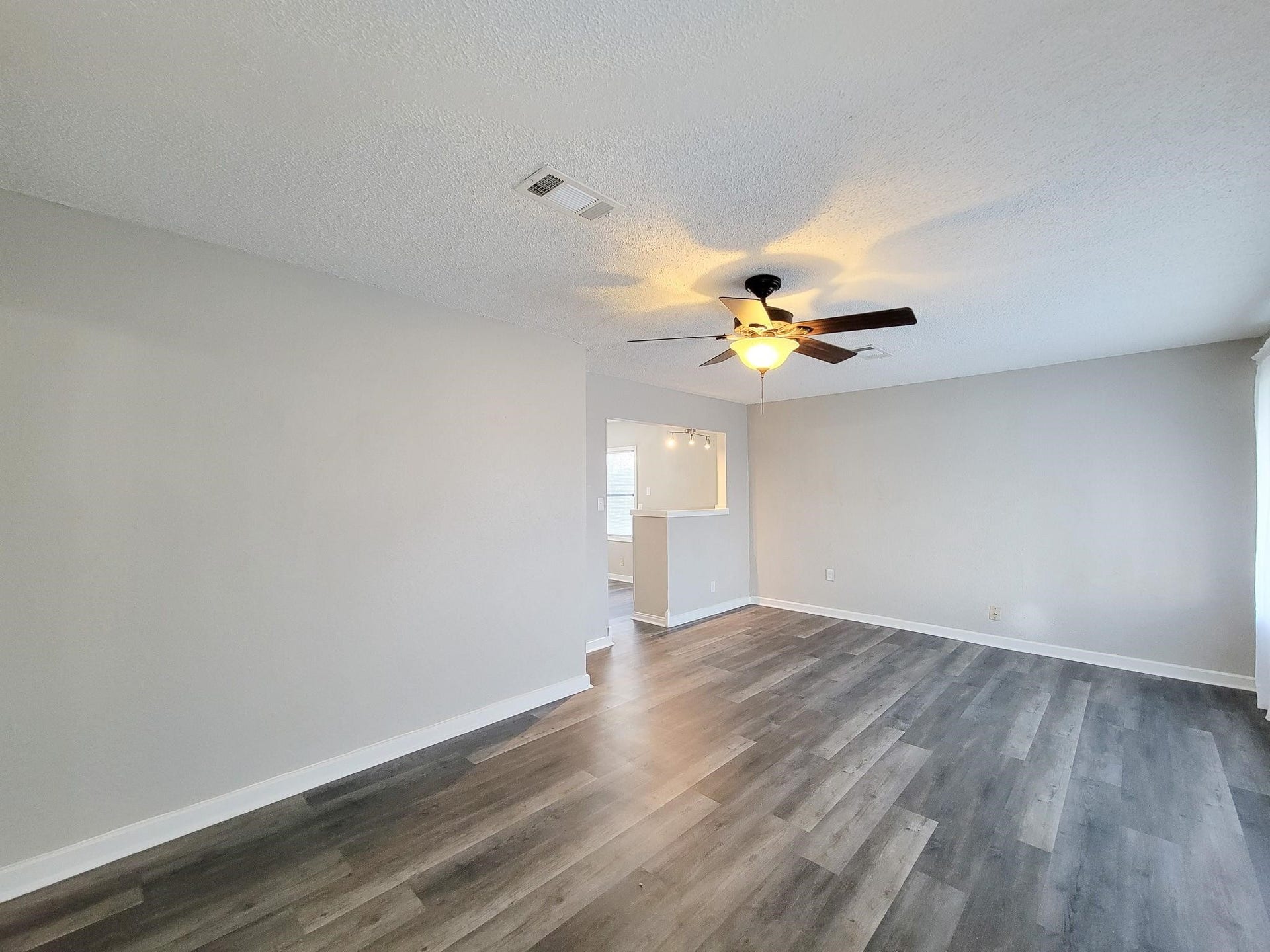 4817 Lawndale Street, La Marque, TX 77568 4817 Lawndale Street, La Marque, TX 77568