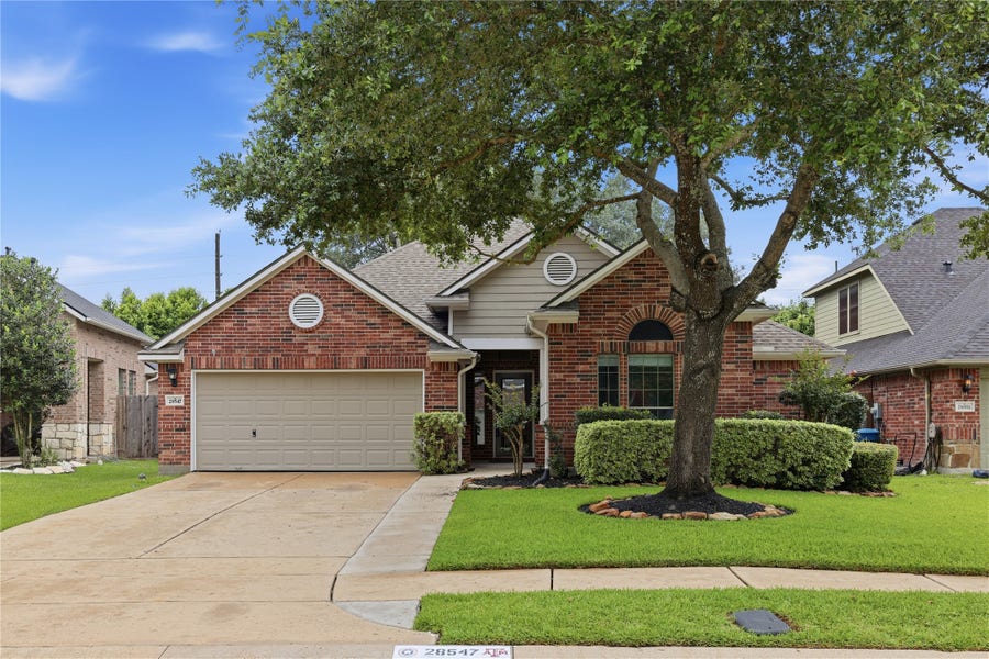 Property photo for 28547 Connordale Lane, Spring, TX