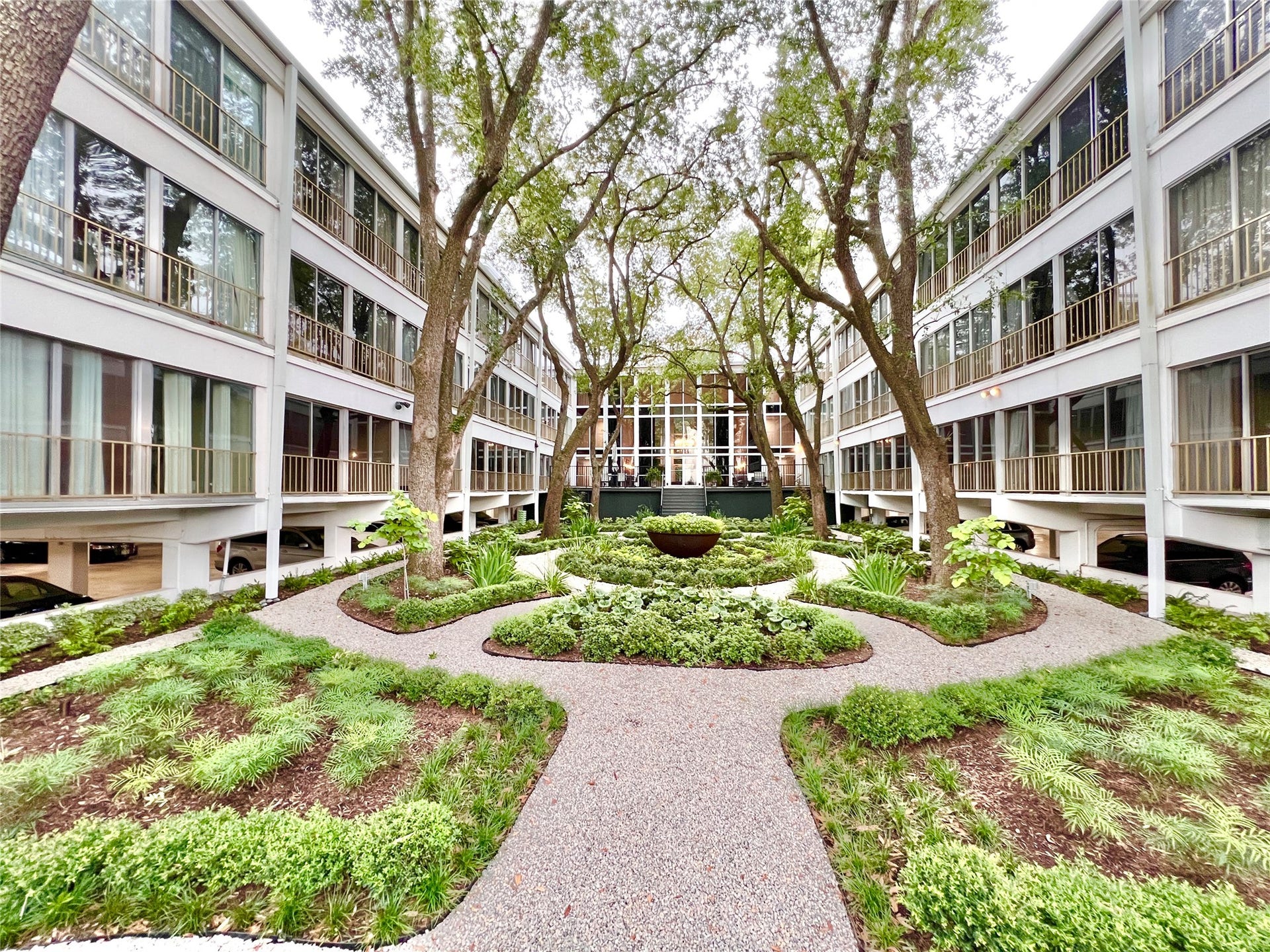 5050 Ambassador Way, #210, Houston, TX 77056