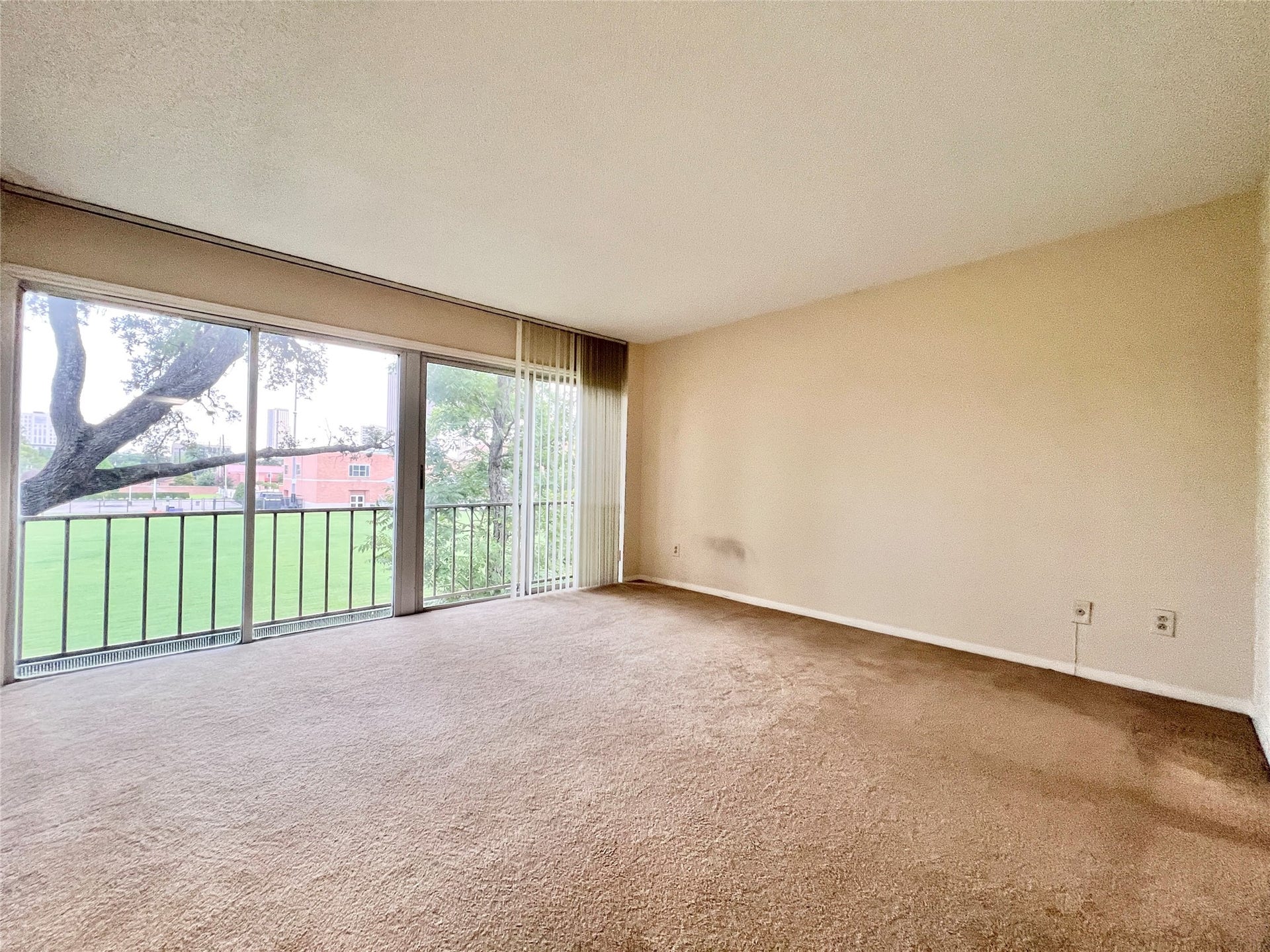 5050 Ambassador Way, #210, Houston, TX 77056