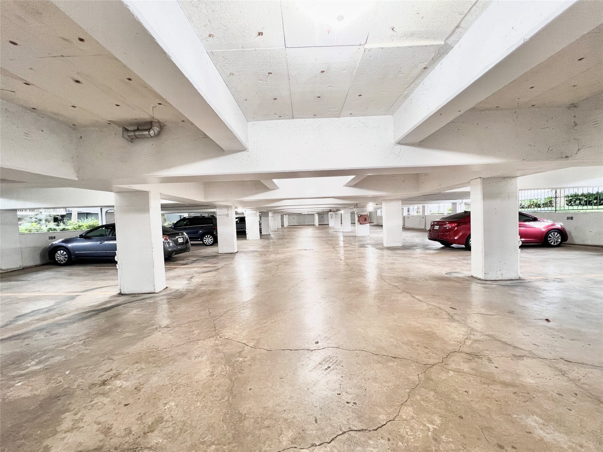 5050 Ambassador Way, #210, Houston, TX 77056