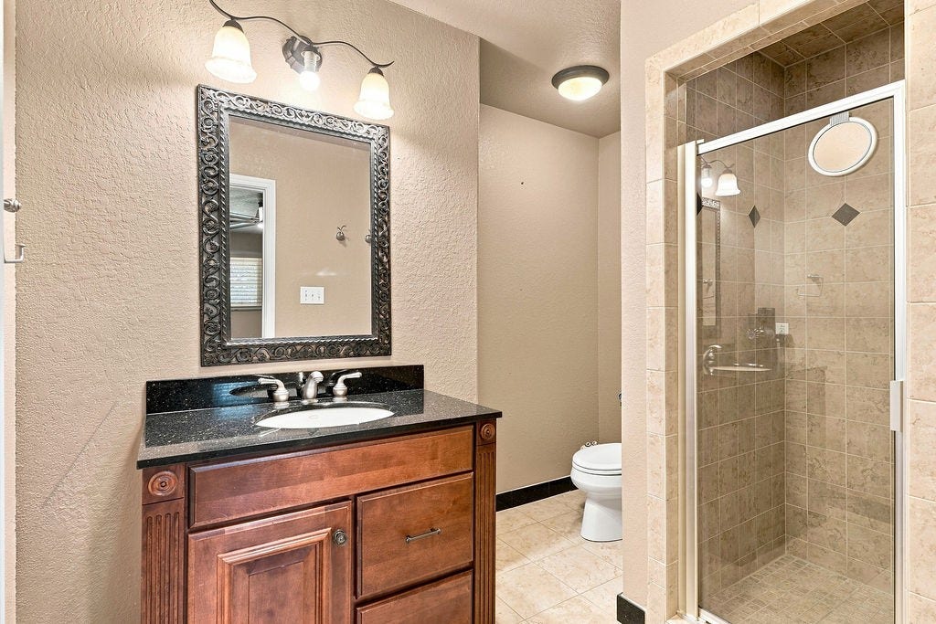 746 12th Street, San Leon, TX 77539 746 12th Street, San Leon, TX 77539
