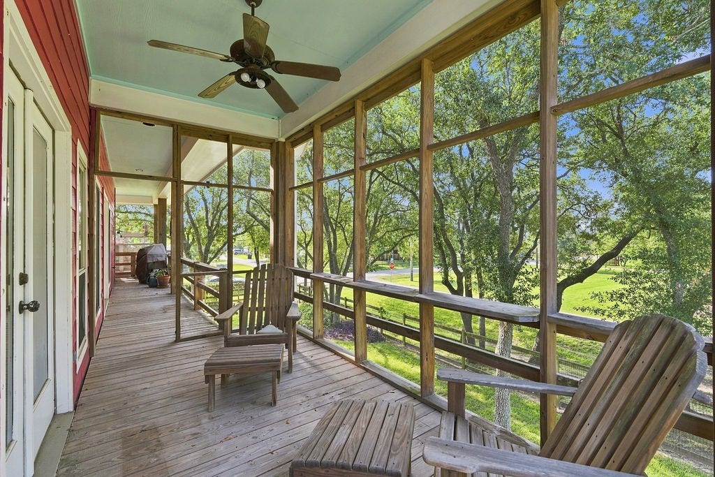 746 12th Street, San Leon, TX 77539 746 12th Street, San Leon, TX 77539