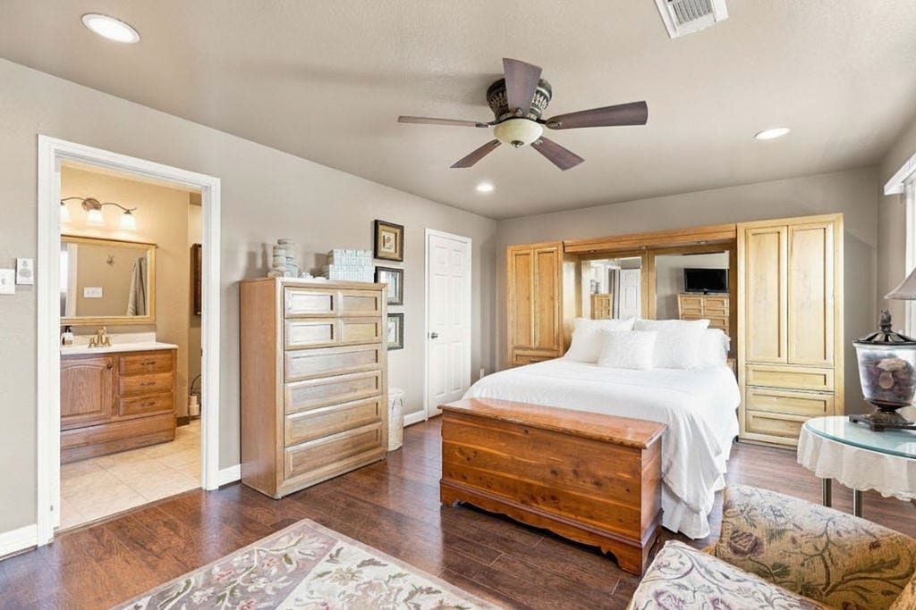 746 12th Street, San Leon, TX 77539 746 12th Street, San Leon, TX 77539