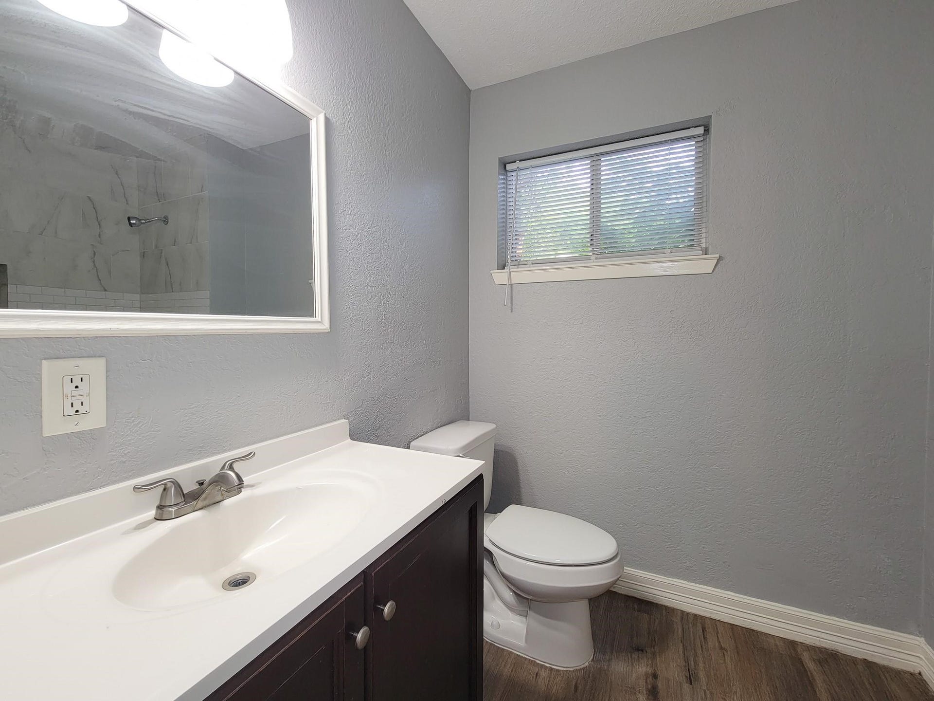 6109 Arthington Street, Houston, TX 77053 6109 Arthington Street, Houston, TX 77053
