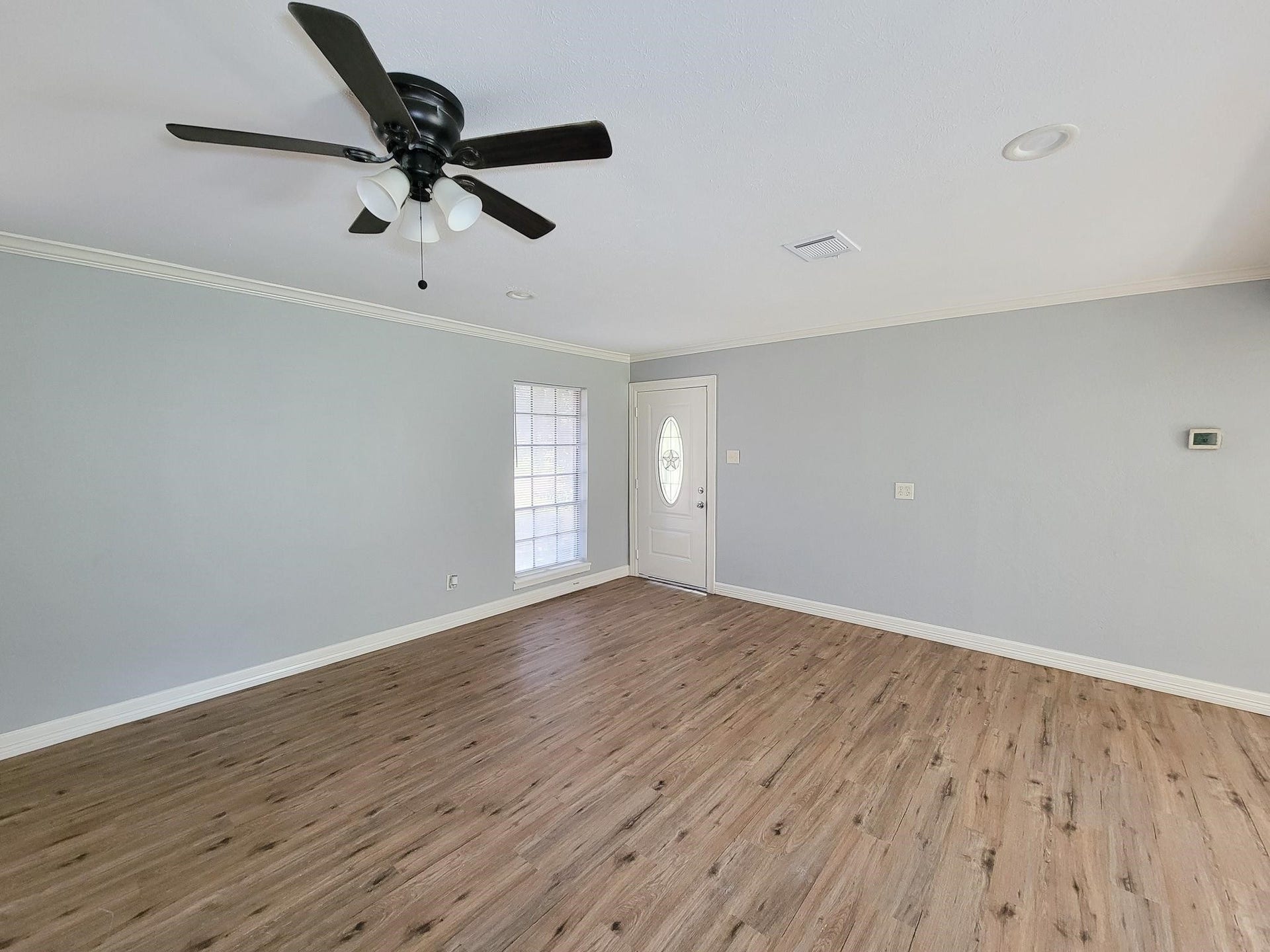 6109 Arthington Street, Houston, TX 77053 6109 Arthington Street, Houston, TX 77053