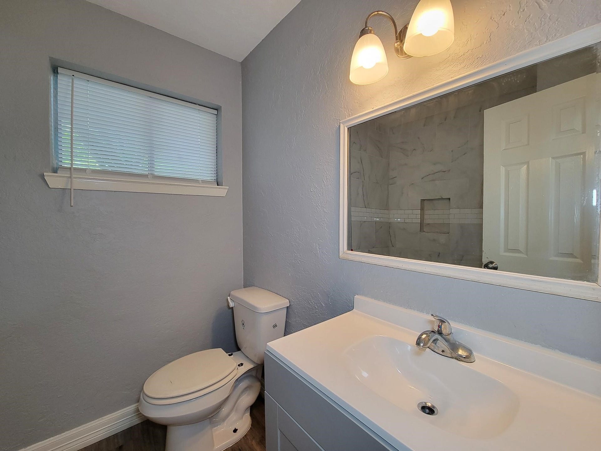 6109 Arthington Street, Houston, TX 77053 6109 Arthington Street, Houston, TX 77053