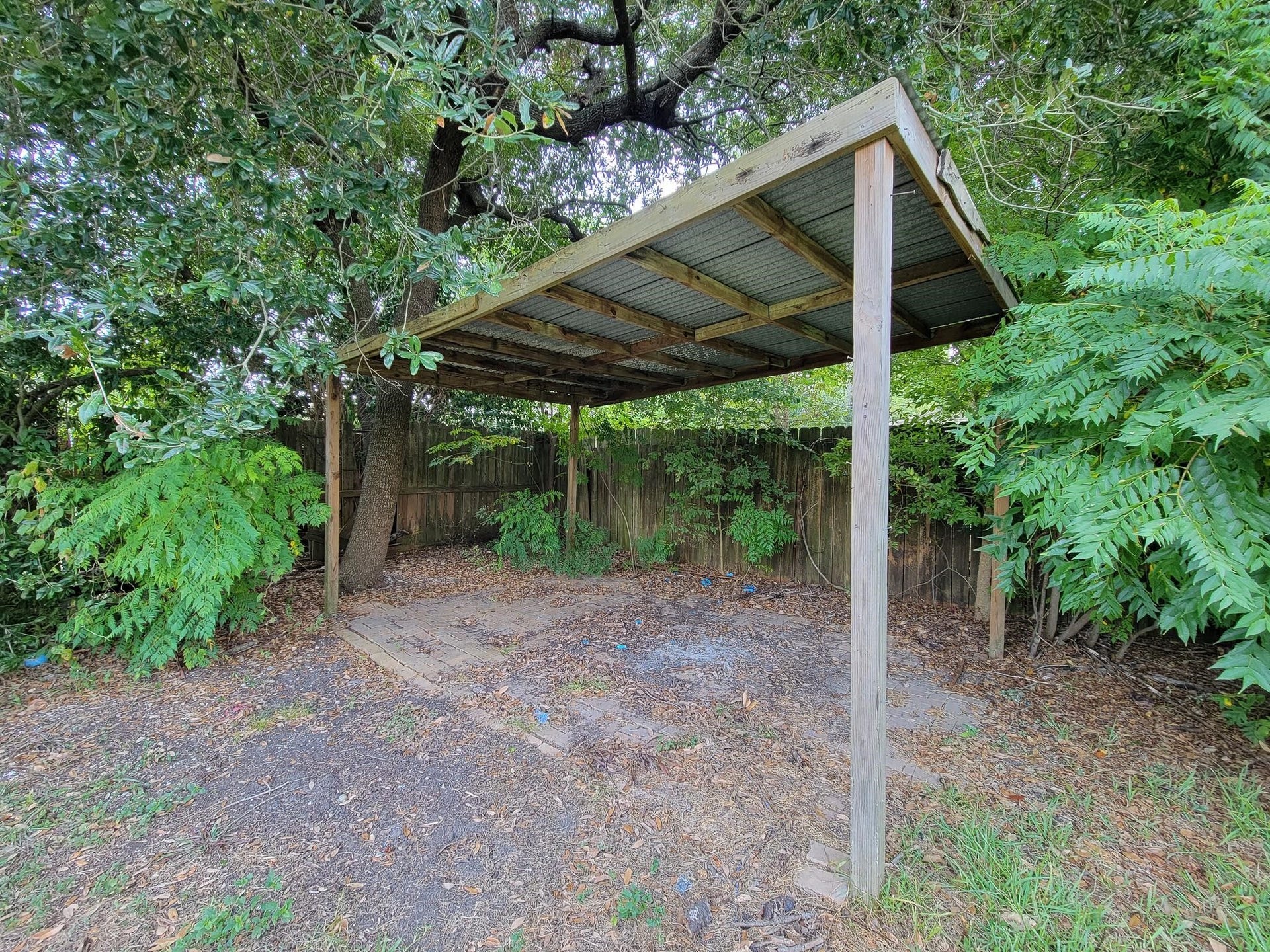 6109 Arthington Street, Houston, TX 77053 6109 Arthington Street, Houston, TX 77053