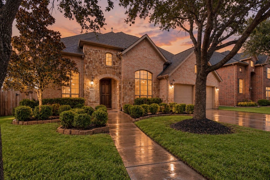 Property photo for 3814 Bluffstone Court, Sugar Land, TX