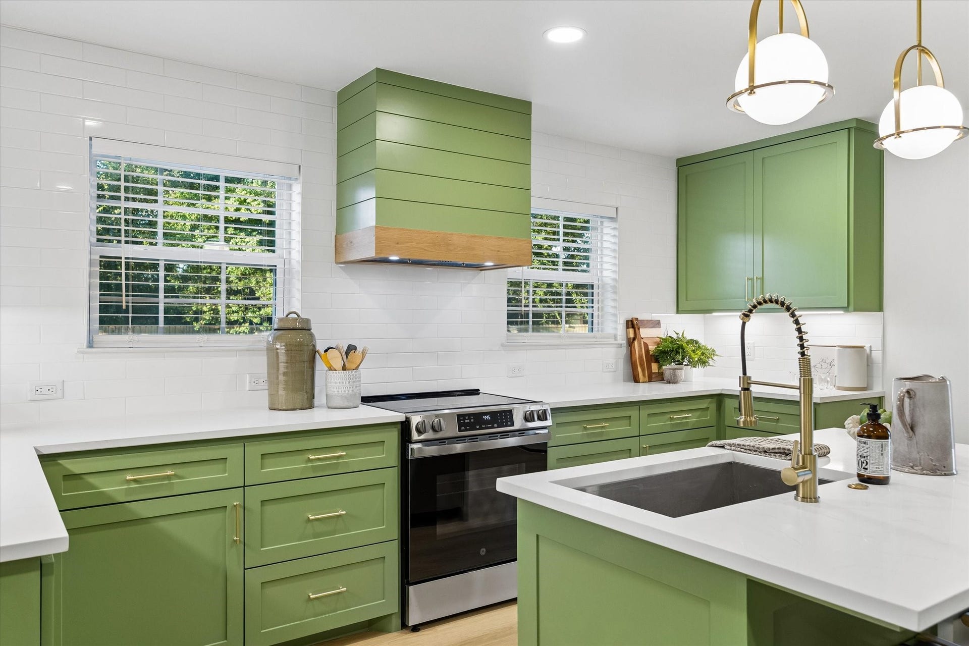 2801 Shouse Road, Santa Fe, TX 77510