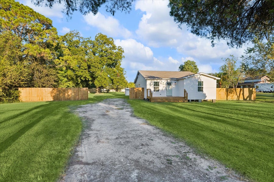 Property photo for 2801 Shouse Road, Santa Fe, TX