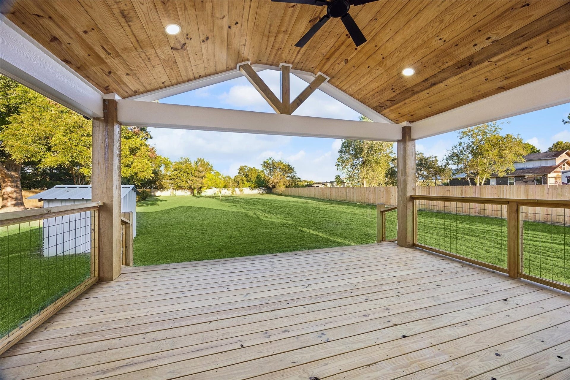 2801 Shouse Road, Santa Fe, TX 77510