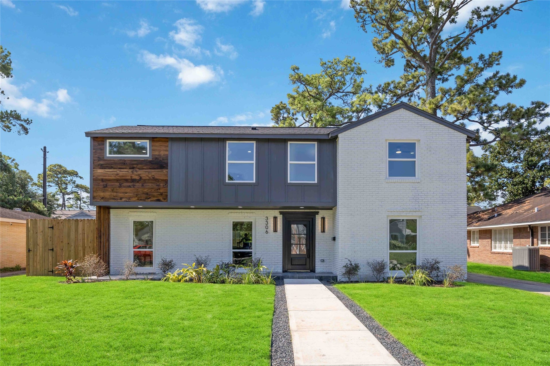 3306 Calumet Street, Houston, TX 77004 Front View