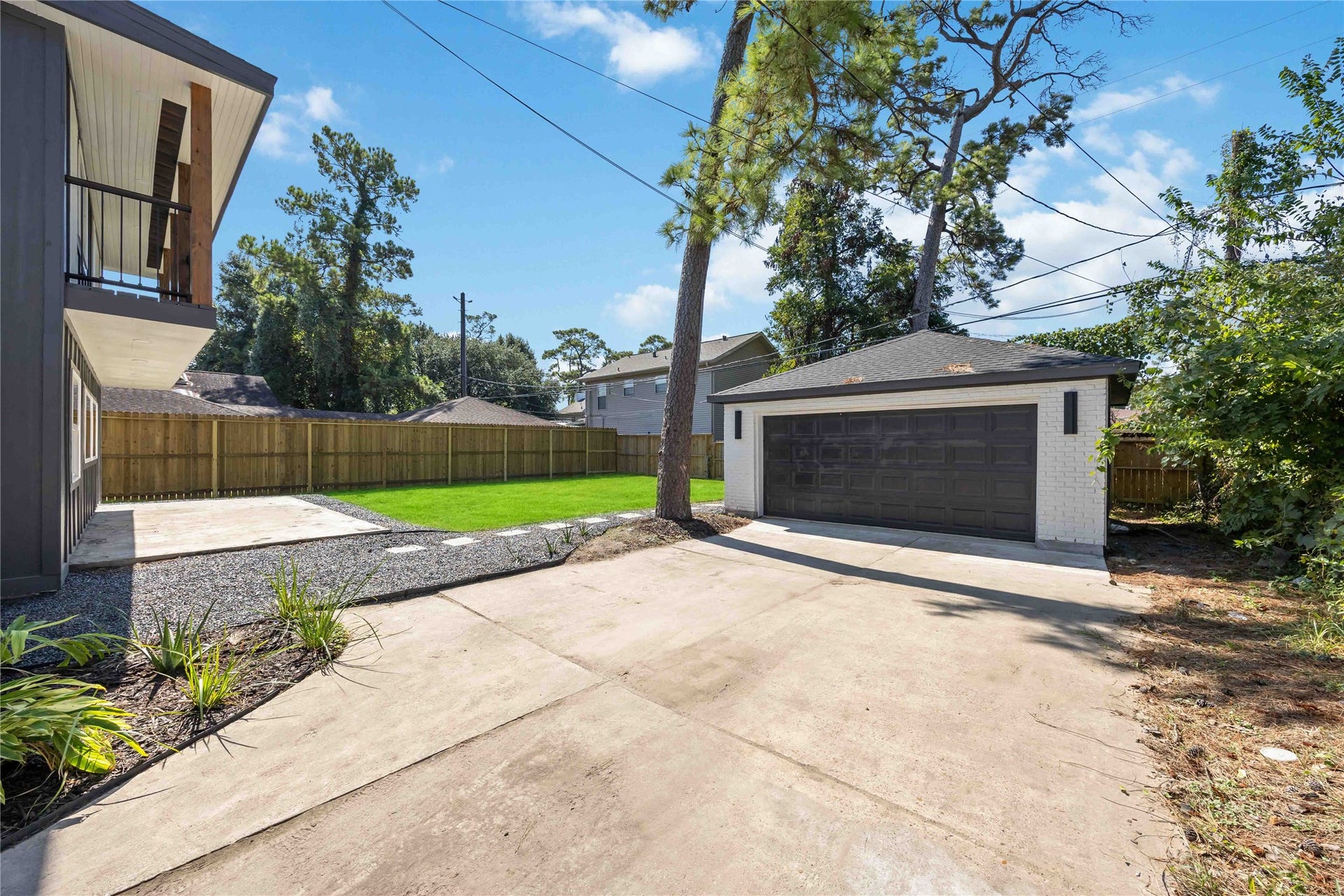 3306 Calumet Street, Houston, TX 77004 Garage