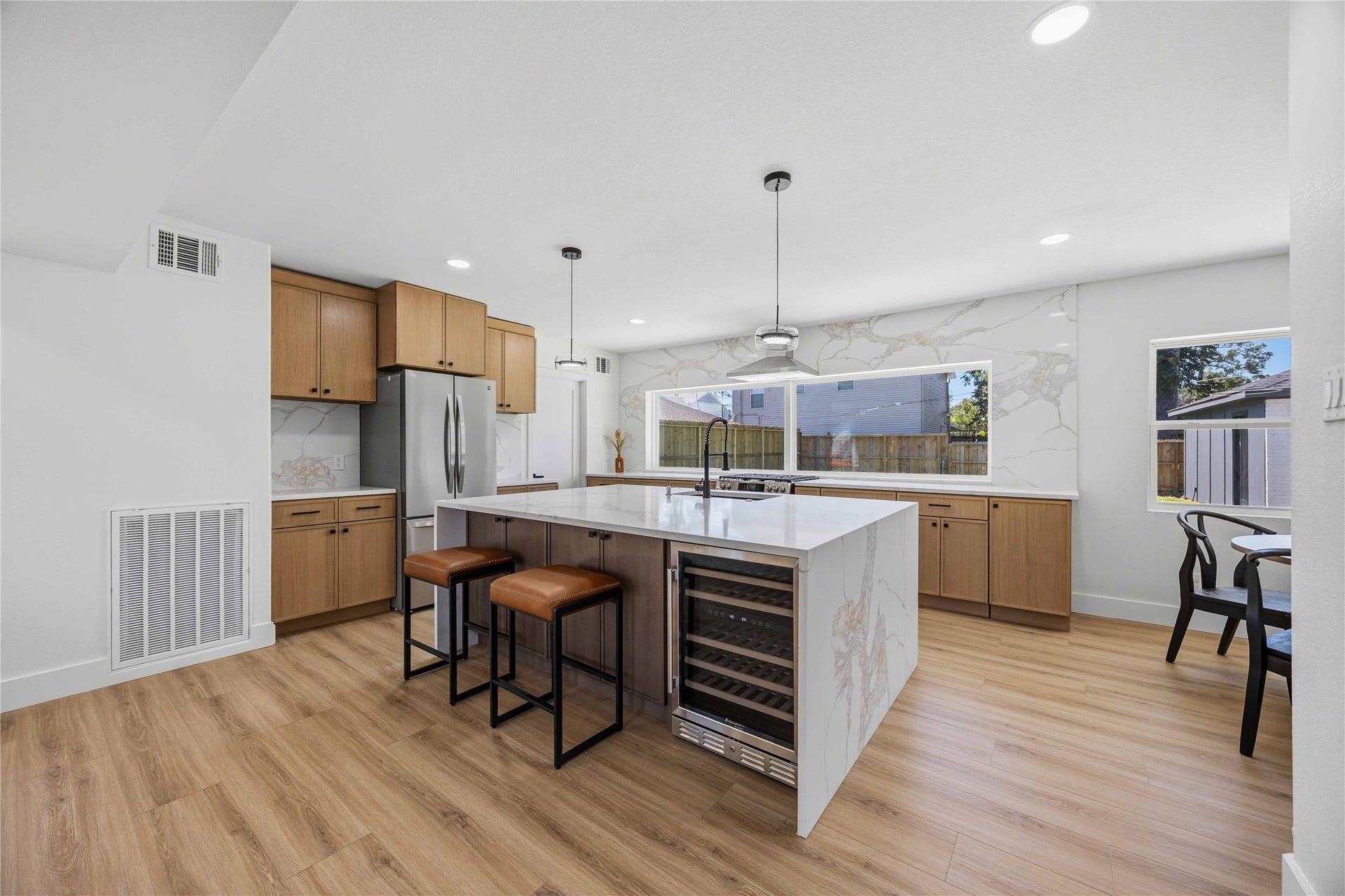 3306 Calumet Street, Houston, TX 77004 Kitchen