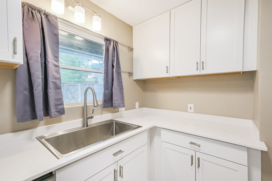 Property photo for 4613 Braeburn Drive, Bellaire, TX