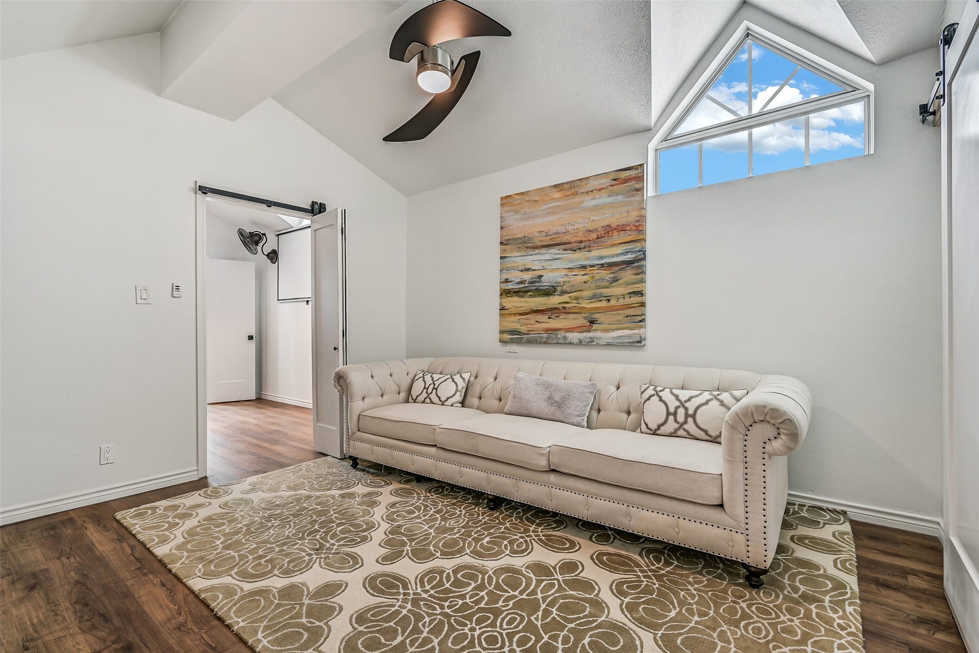 1614 Castaway Street, Tiki Island, TX 77554 The loft is the kind of space younger guests will race upstairs to claim. Think sleepovers, games, lounging and late-night conversations away from the main living areas.
