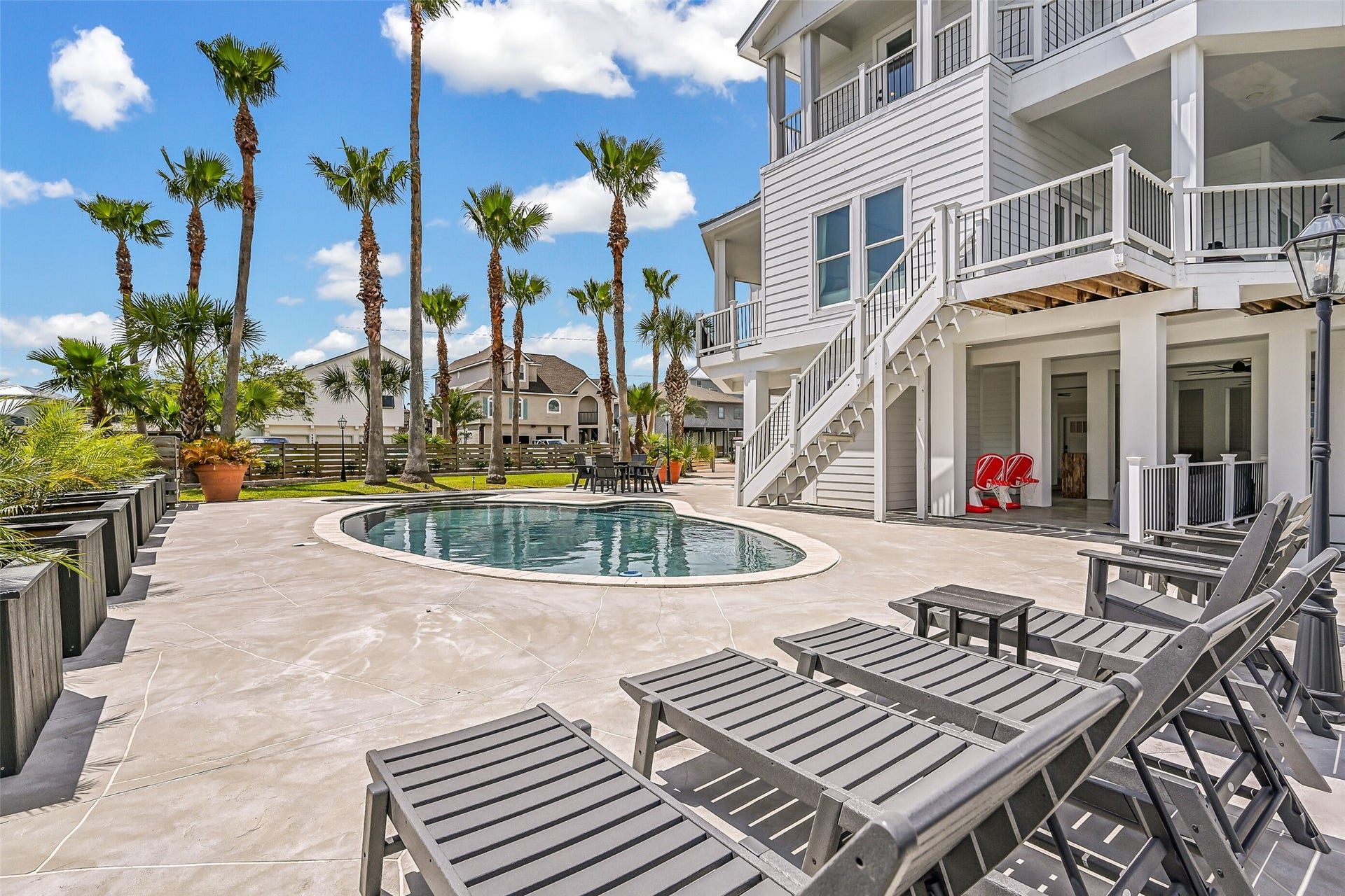 1614 Castaway Street, Tiki Island, TX 77554 Pool days do not have to wait for the weekend. Swim in the afternoon, settle into the spa after sunset and enjoy having your own waterfront escape at home.
