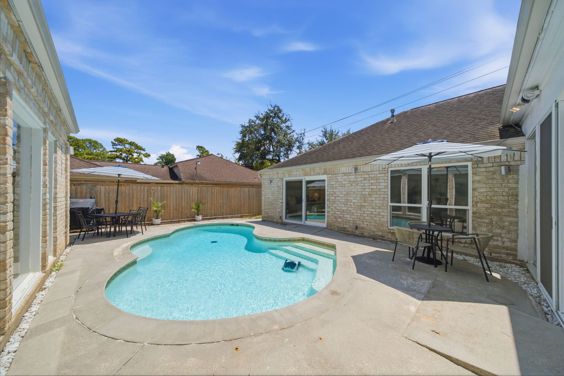 10103 Briar Forest Drive, Houston, TX 77042
