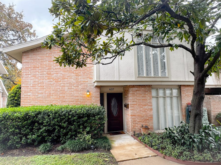Property photo for 637 S Ripple Creek Drive, #637, Houston, TX
