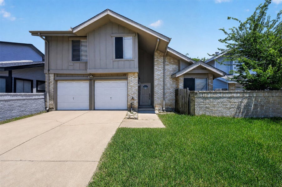 Property photo for 13610 Sunswept Way, Houston, TX