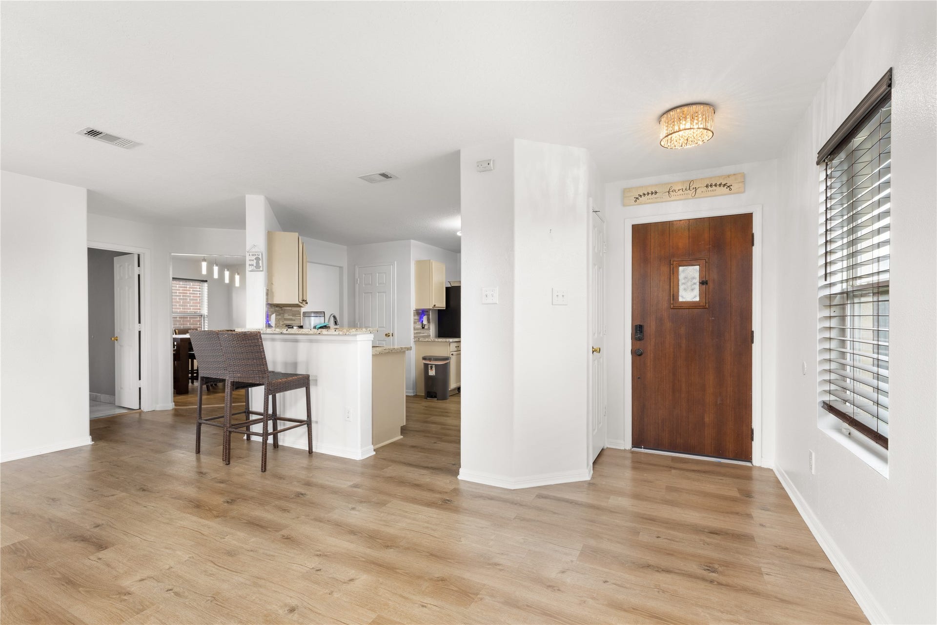 A bright and versatile entryway with a welcoming feel from the moment you step in.