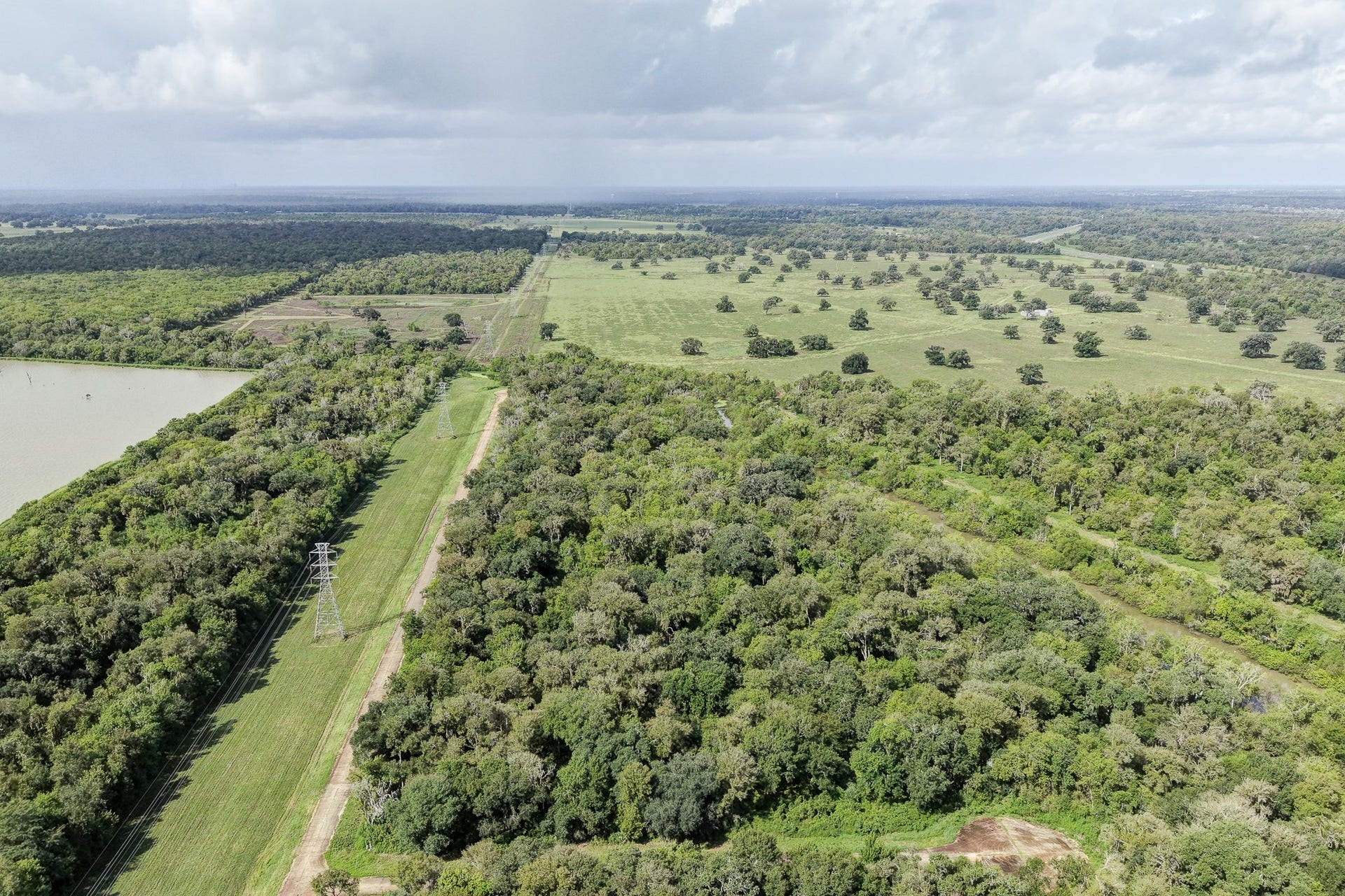 248 Middle Bayou Trail, Angleton, TX 77515 248 Middle Bayou Trail, Angleton, TX 77515