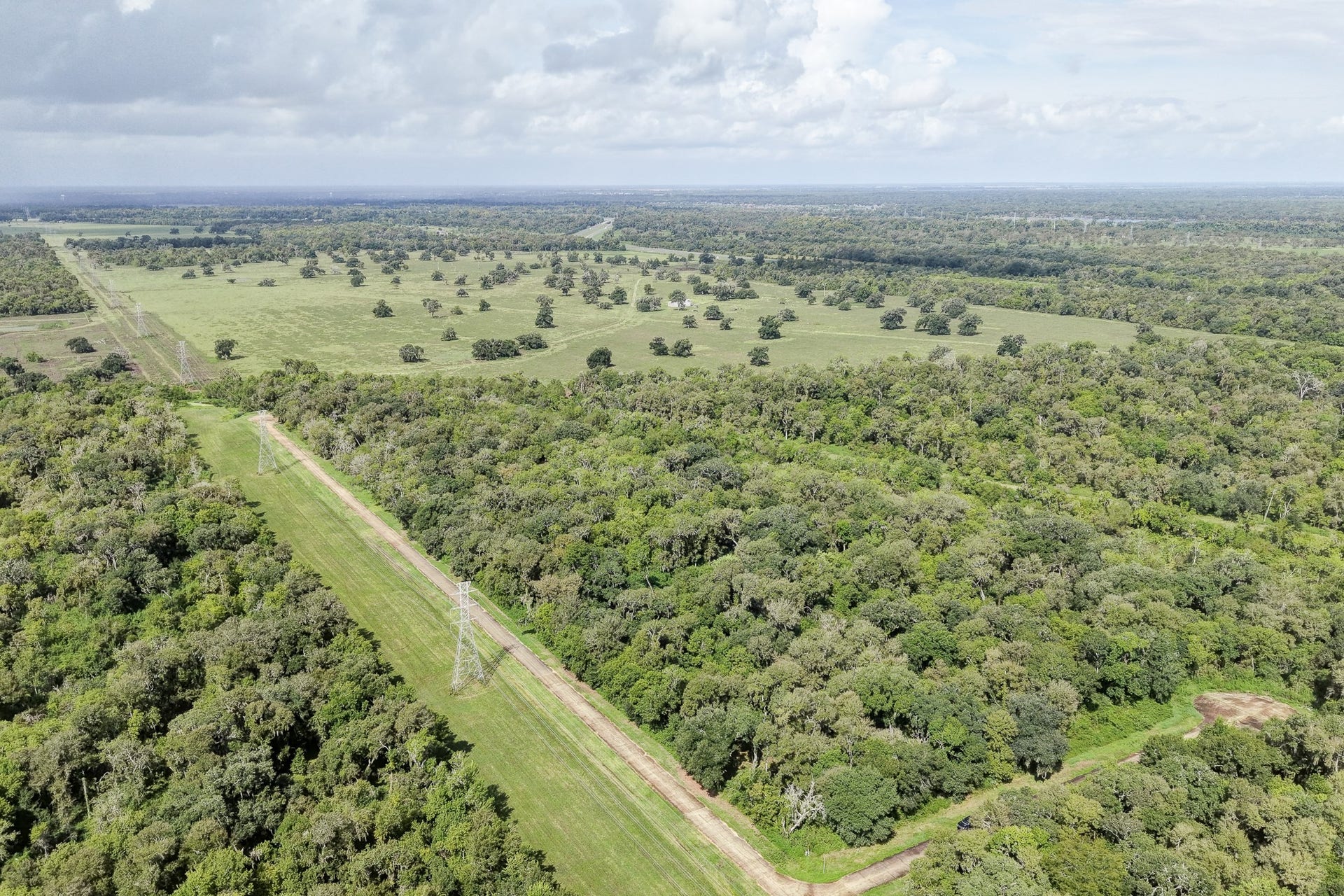 248 Middle Bayou Trail, Angleton, TX 77515 248 Middle Bayou Trail, Angleton, TX 77515