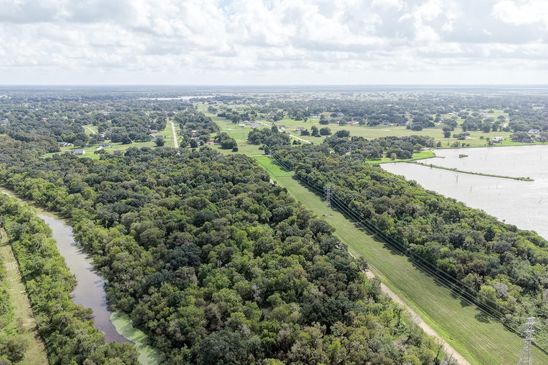 248 Middle Bayou Trail, Angleton, TX 77515 248 Middle Bayou Trail, Angleton, TX 77515