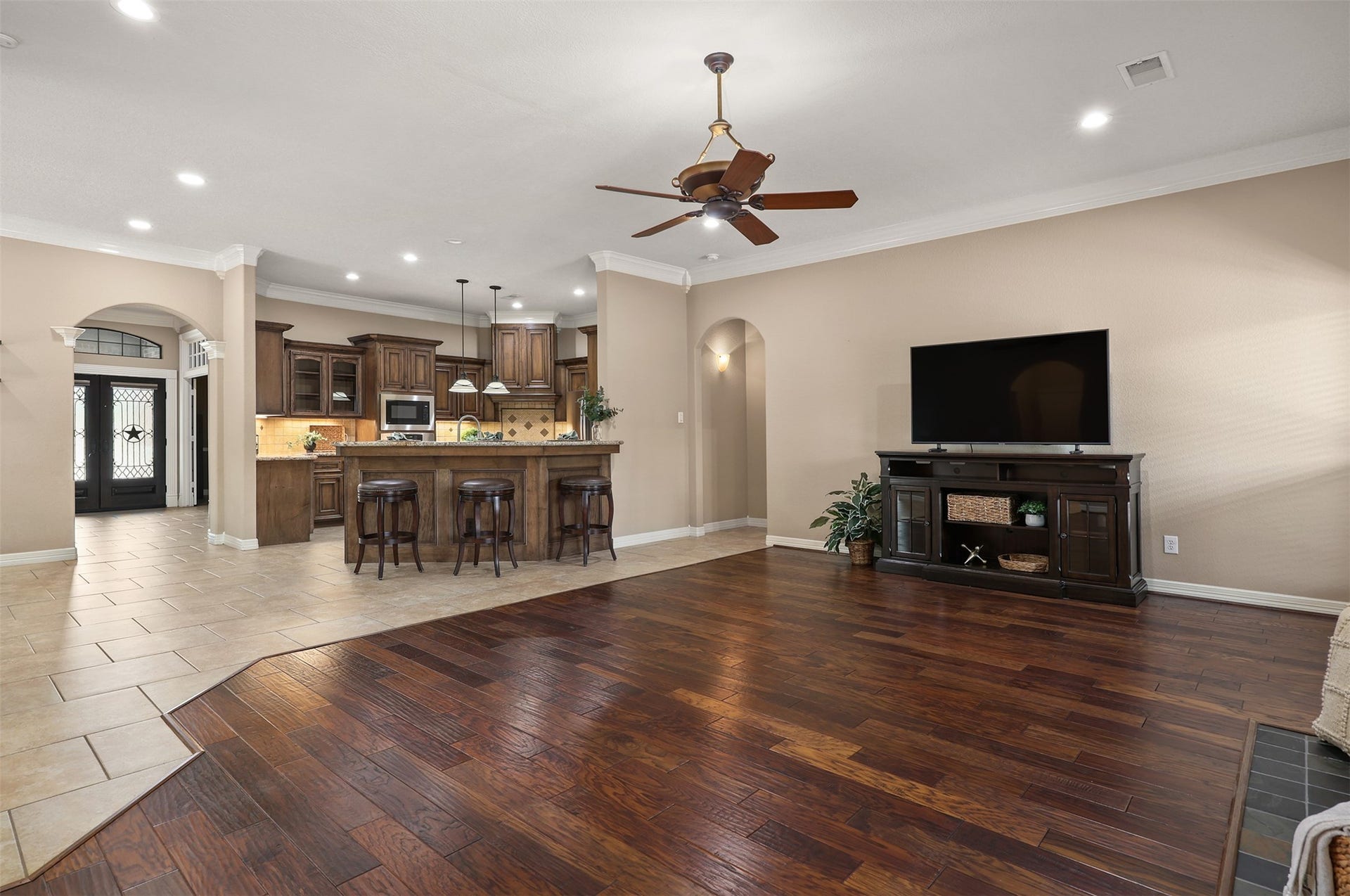2214 W Lonesome Dove Drive, Deer Park, TX 77536 2214 W Lonesome Dove Drive, Deer Park, TX 77536