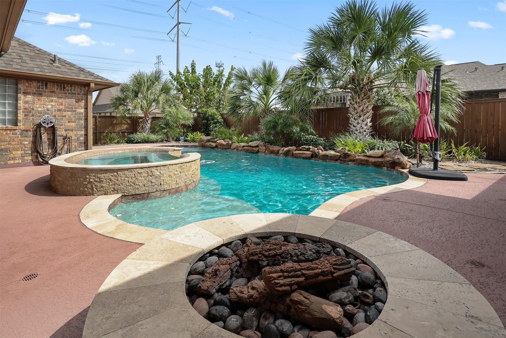 2214 W Lonesome Dove Drive, Deer Park, TX 77536 2214 W Lonesome Dove Drive, Deer Park, TX 77536