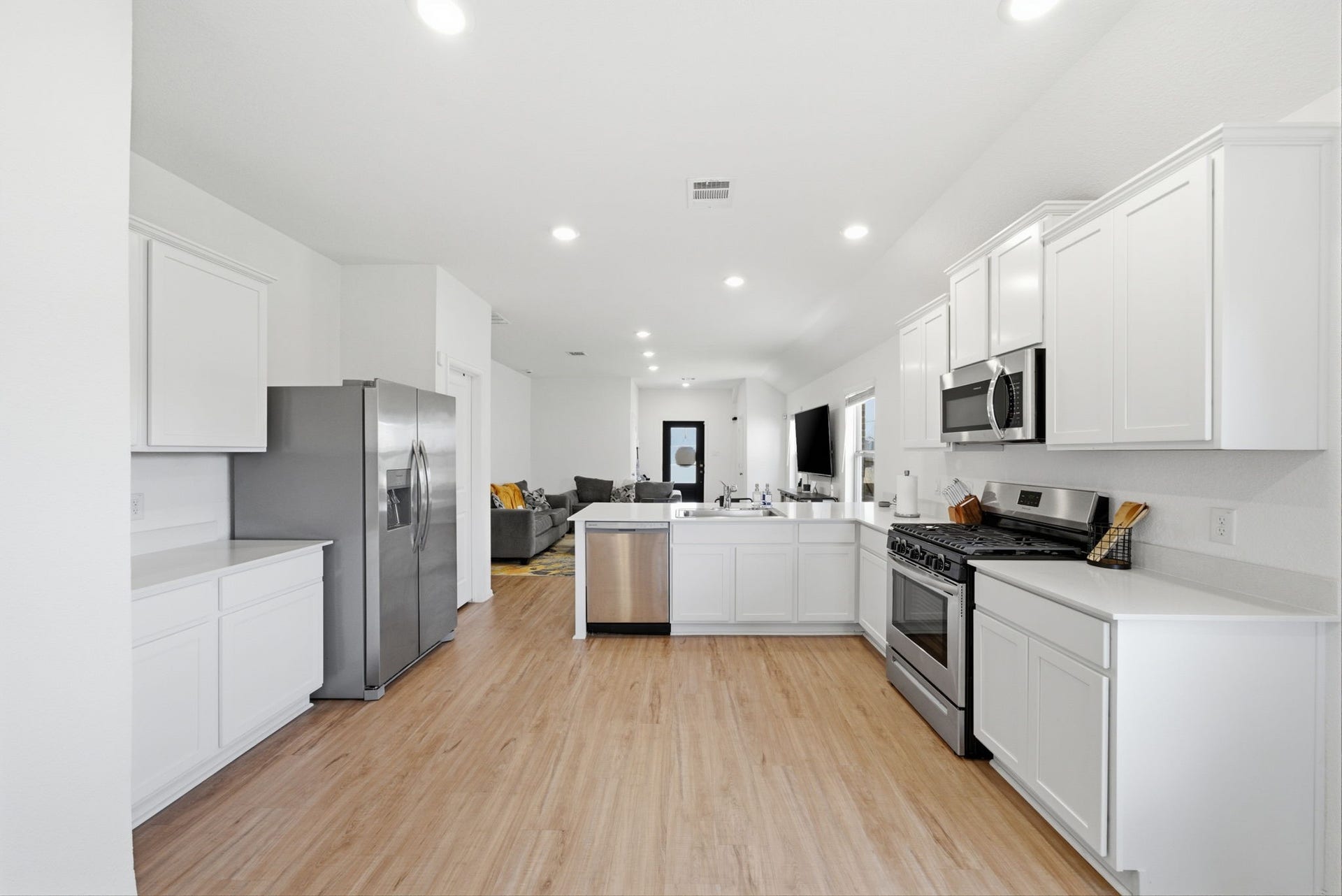 6312 Barrington Cliff Trail, Houston, TX 77365 Kitchen