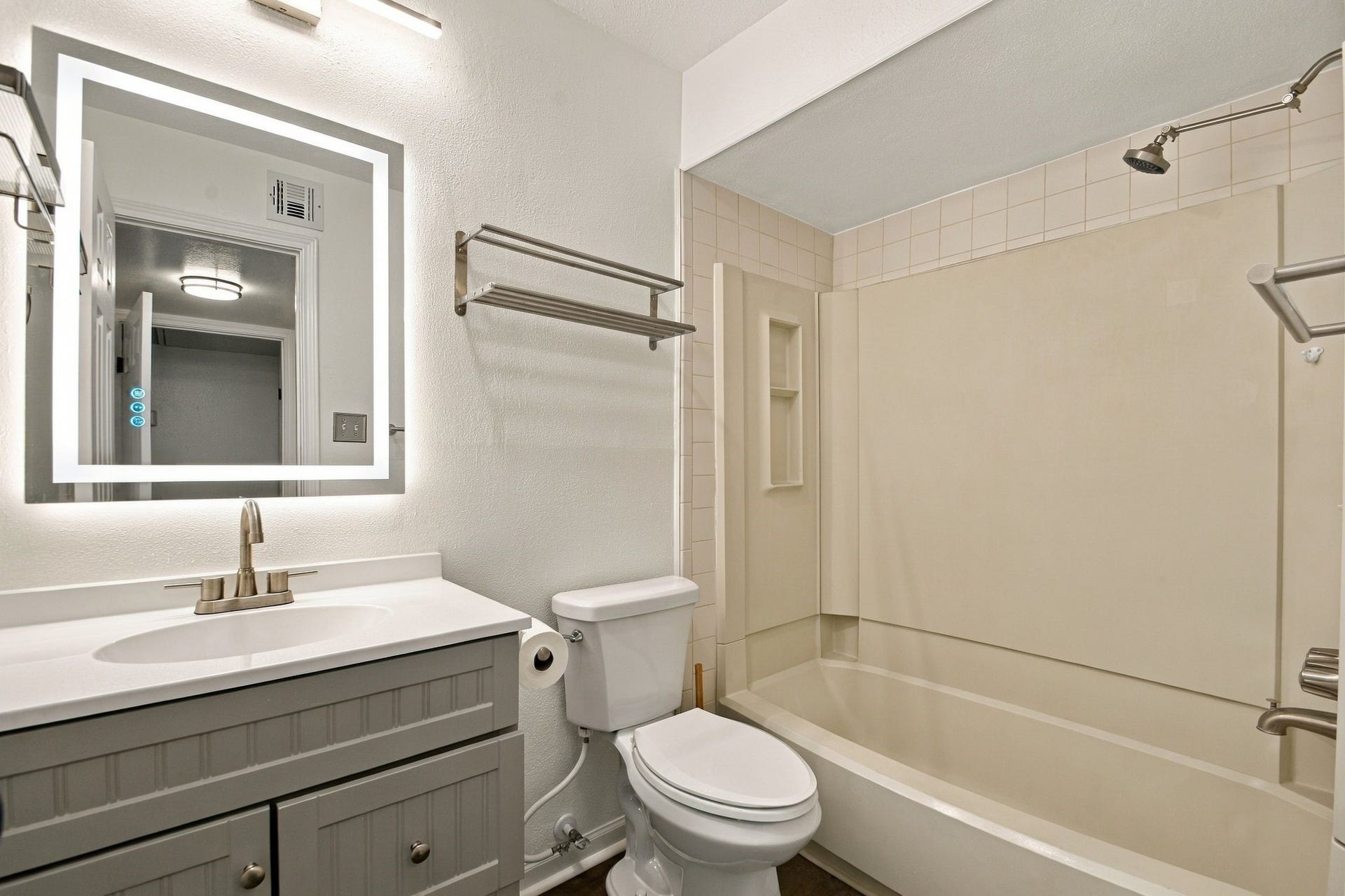 3500 Tangle Brush Drive, #33, The Woodlands, TX 77381 3500 Tangle Brush Drive, #33, The Woodlands, TX 77381