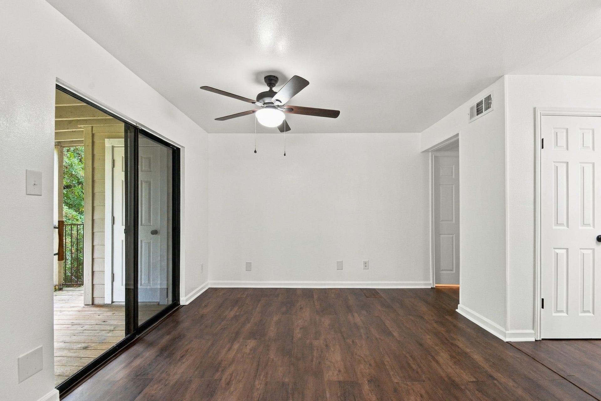 3500 Tangle Brush Drive, #33, The Woodlands, TX 77381 3500 Tangle Brush Drive, #33, The Woodlands, TX 77381