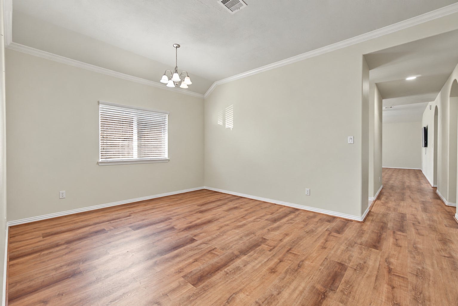 2209 Maple Point Drive N, Conroe, TX 77301 2209 Maple Point Drive N, Conroe, TX 77301