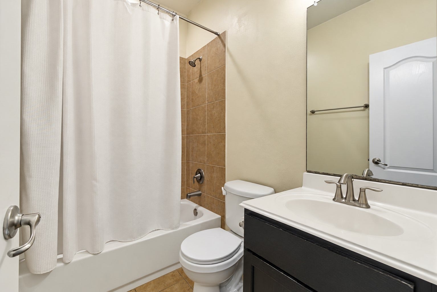 2209 Maple Point Drive N, Conroe, TX 77301 2209 Maple Point Drive N, Conroe, TX 77301