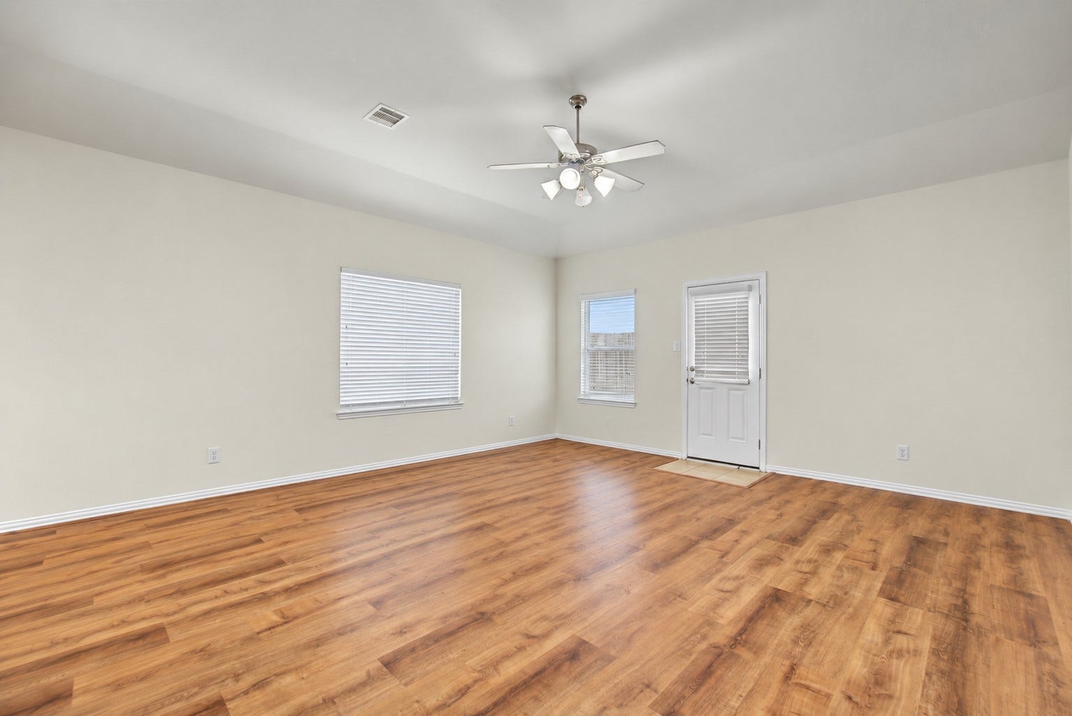 2209 Maple Point Drive N, Conroe, TX 77301 2209 Maple Point Drive N, Conroe, TX 77301