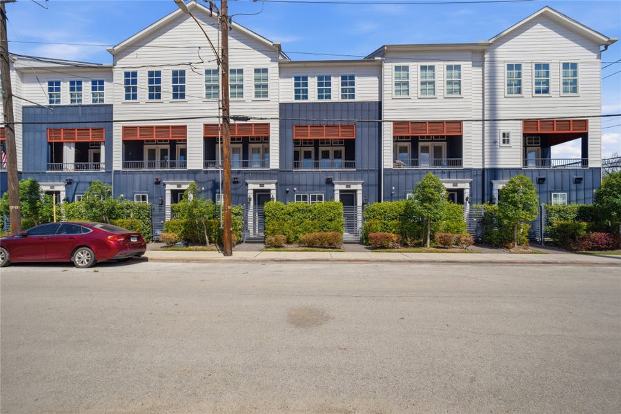 Property photo for 707 Bringhurst Street, Houston, TX