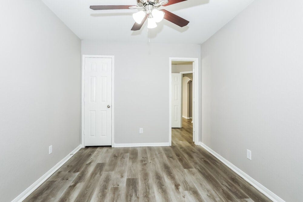 16750 Warbler Drive, Conroe, TX 77385 16750 Warbler Drive, Conroe, TX 77385