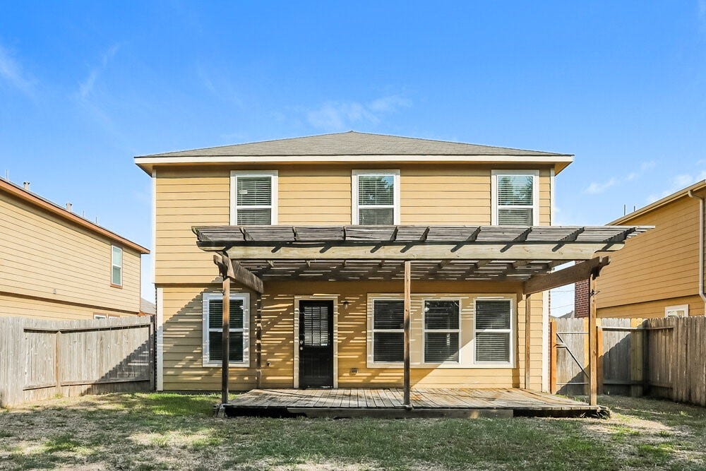16750 Warbler Drive, Conroe, TX 77385 16750 Warbler Drive, Conroe, TX 77385