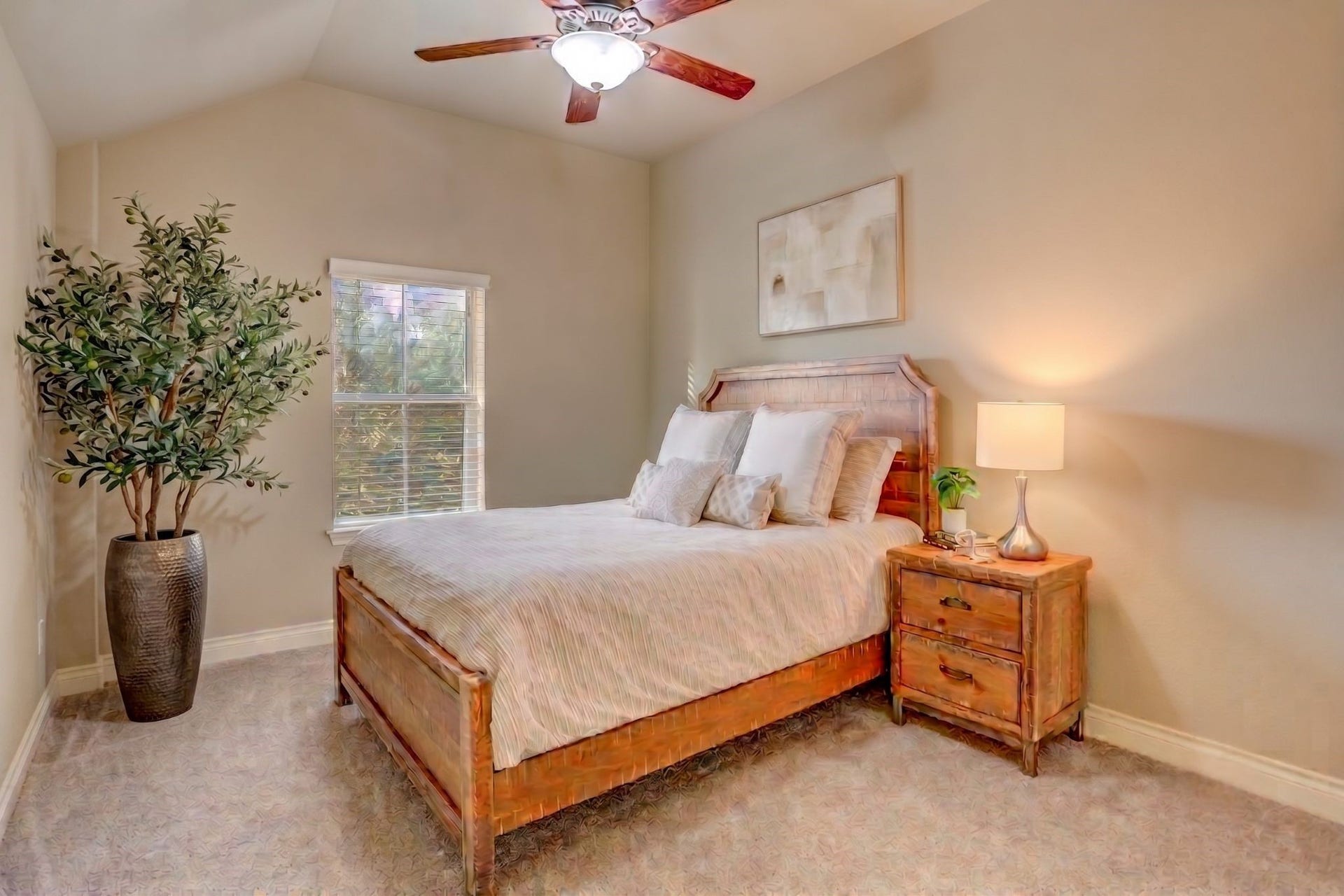 13308 Paxton Hill Court, Pearland, TX 77584 Spacious upstairs secondary bedroom featuring high ceilings, abundant natural light, and a versatile layout that easily accommodates family members, guests, or a home office.