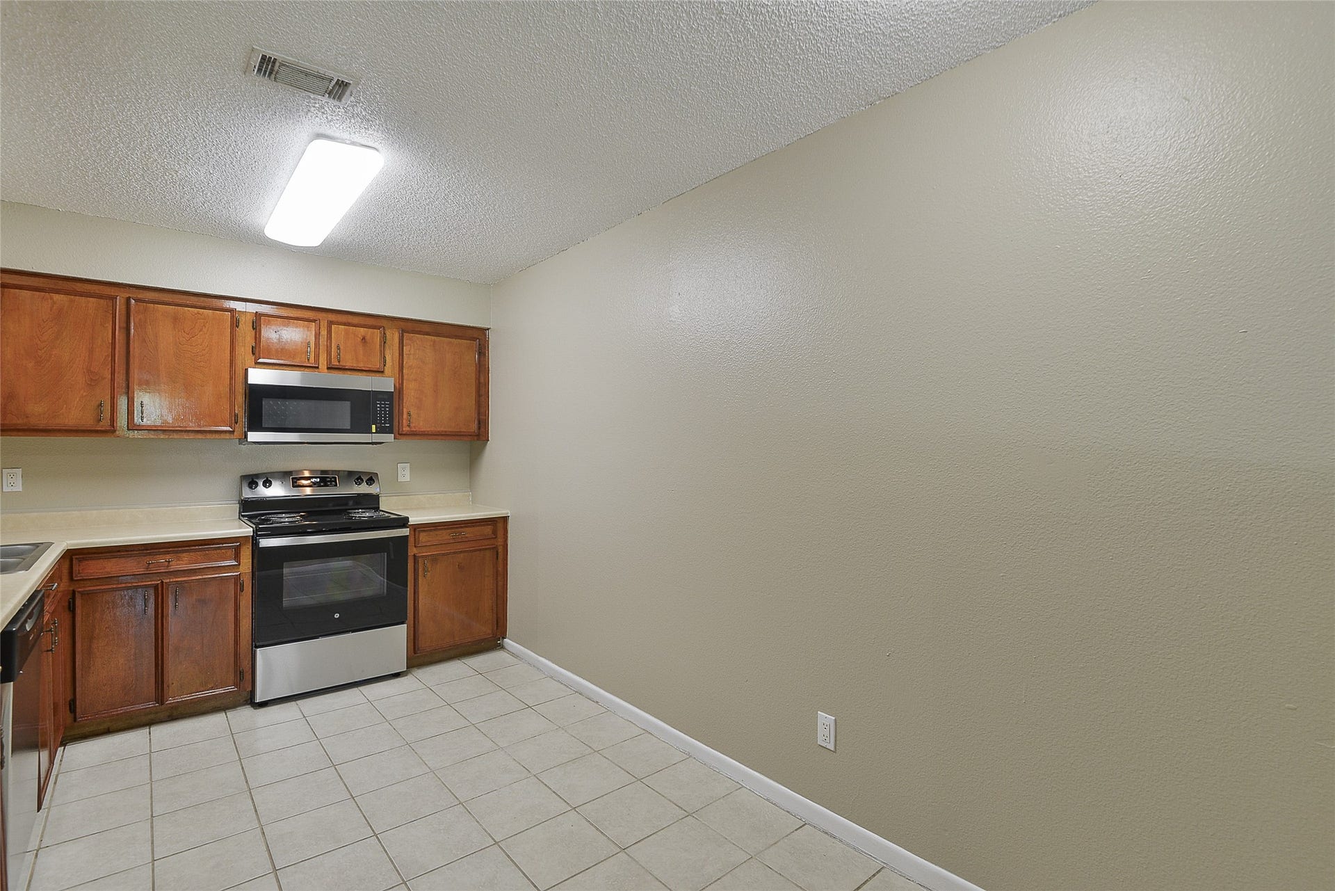4504 Avenue L, #2, Santa Fe, TX 77510 4504 Avenue L, #2, Santa Fe, TX 77510