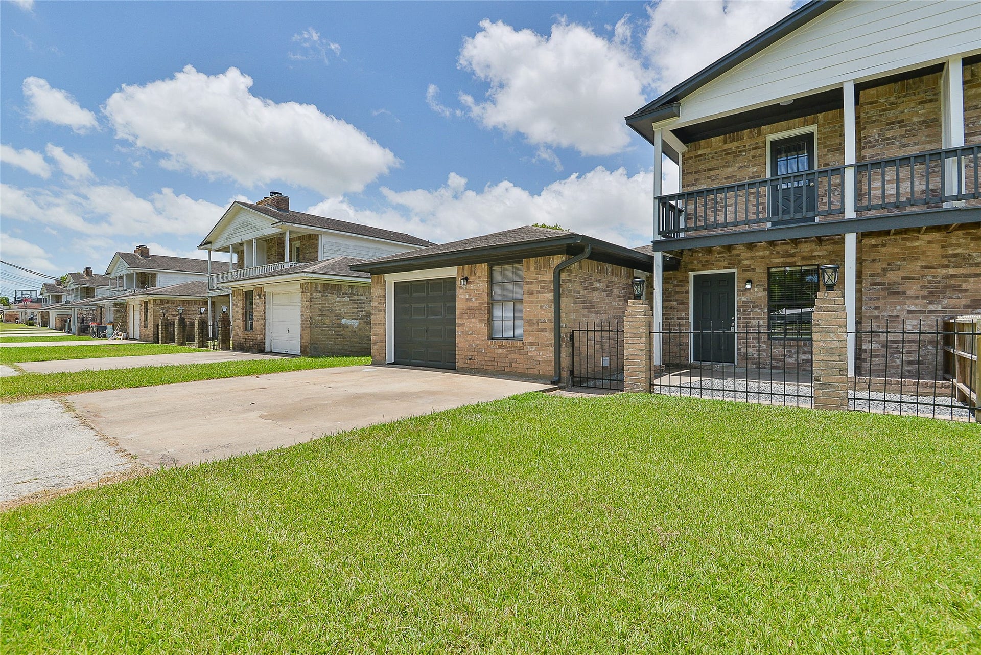 4504 Avenue L, #2, Santa Fe, TX 77510 4504 Avenue L, #2, Santa Fe, TX 77510