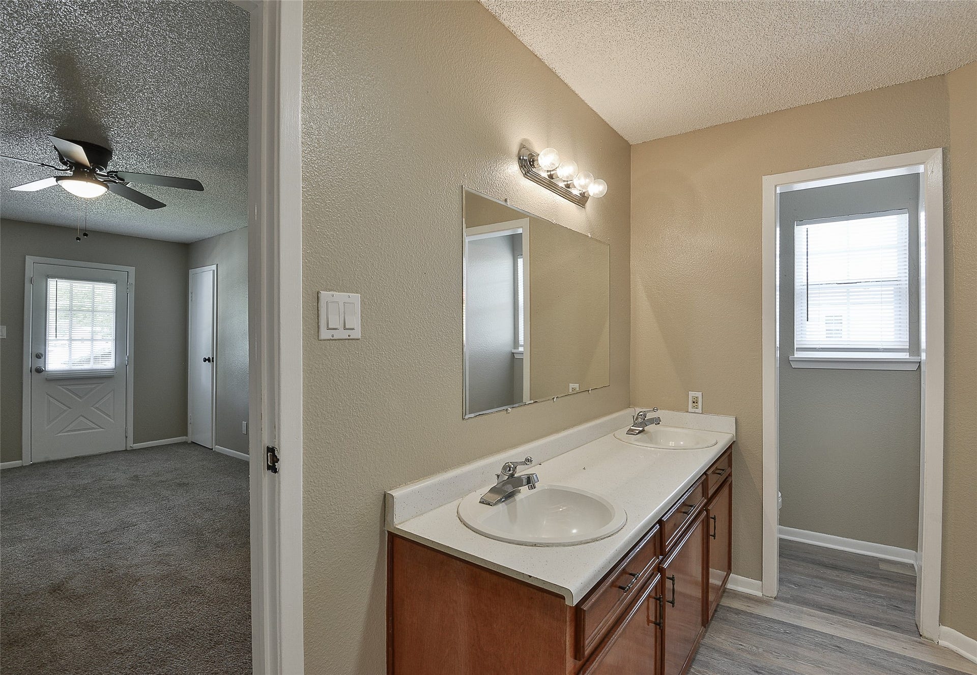 4504 Avenue L, #2, Santa Fe, TX 77510 4504 Avenue L, #2, Santa Fe, TX 77510