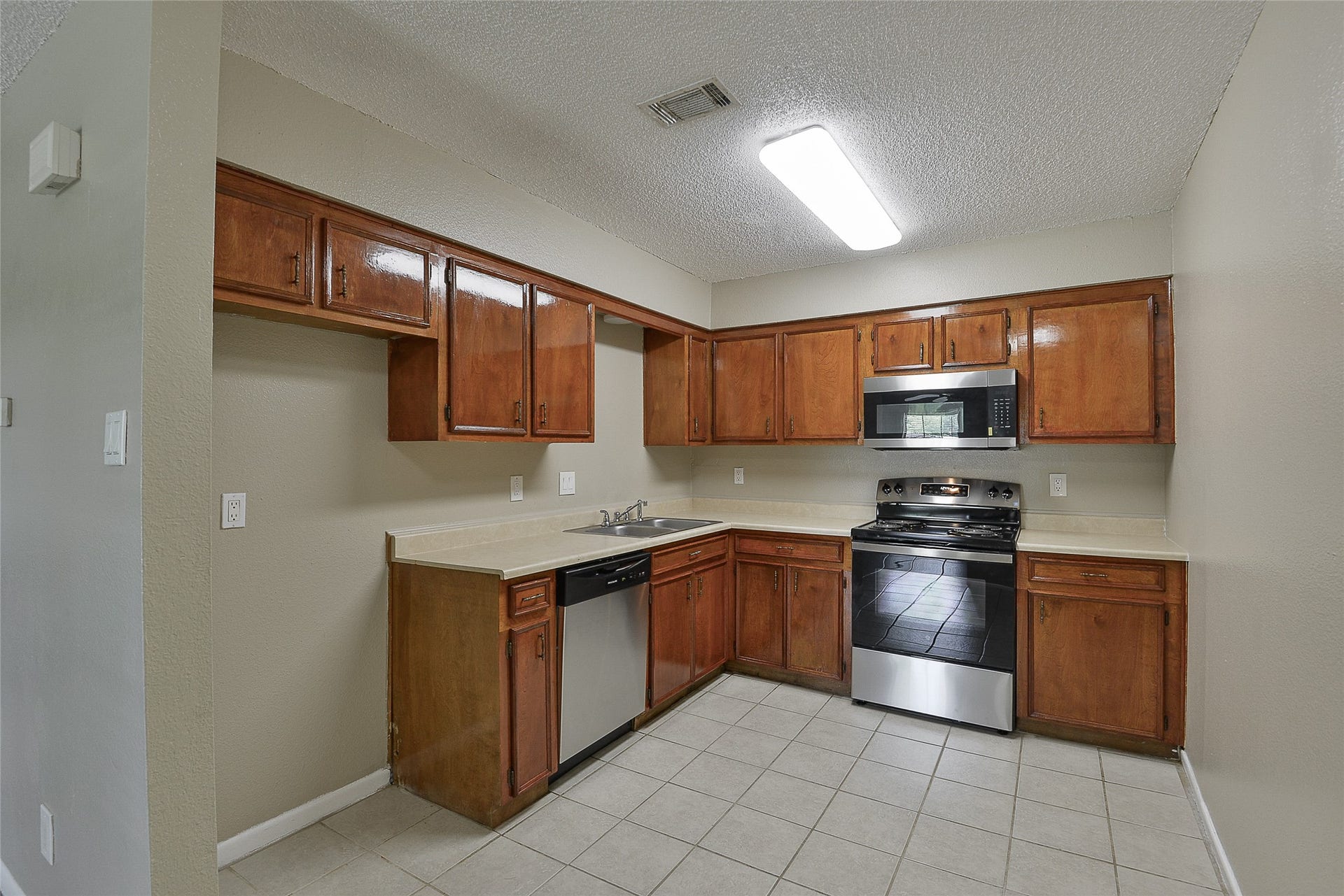 4504 Avenue L, #2, Santa Fe, TX 77510 4504 Avenue L, #2, Santa Fe, TX 77510