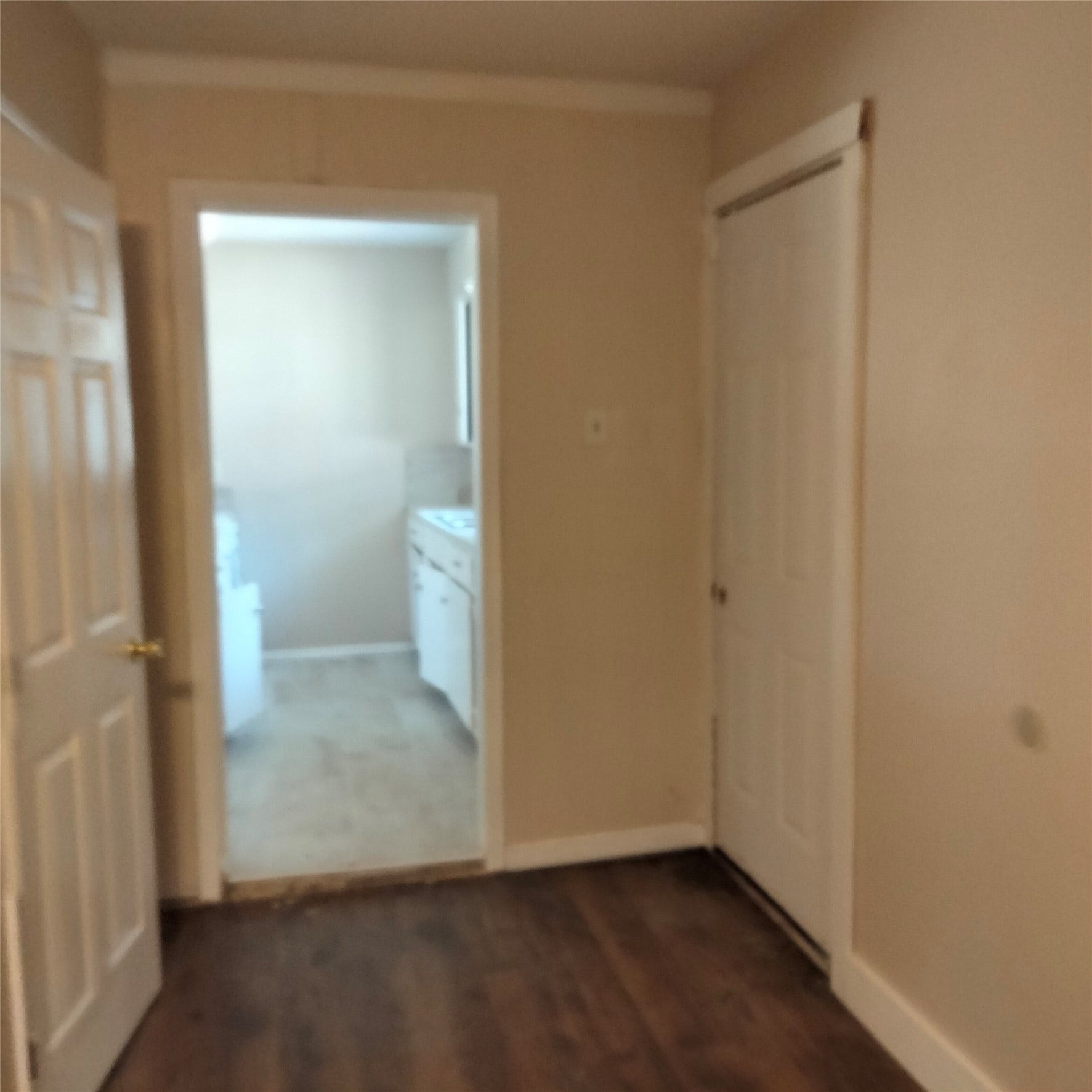 10926 Buffum Street, Houston, TX 77051 view from bonus room to kitchen