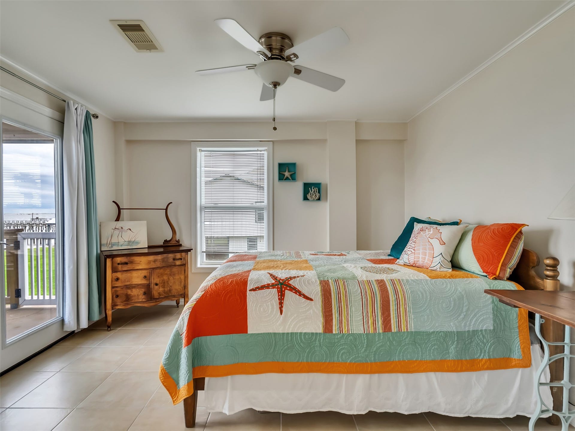1309 8th Street, San Leon, TX 77539 Open and inviting with amazing views.